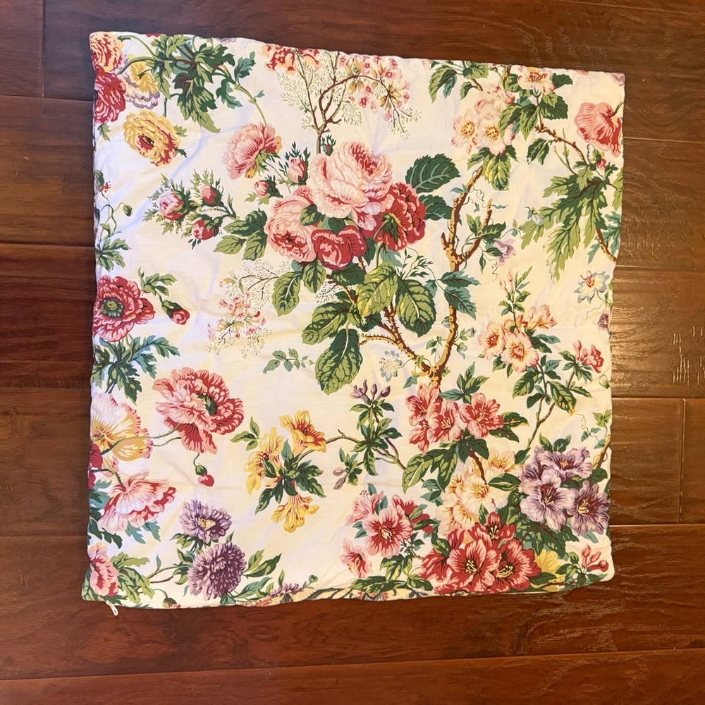 Pottery Barn reversible Quilted Pillow Cover Sham Eloise Garden 25x25